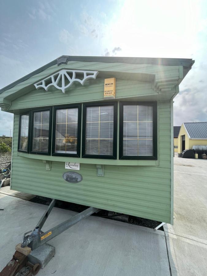 فيلا Seaside Chalet Quilty المظهر الخارجي الصورة